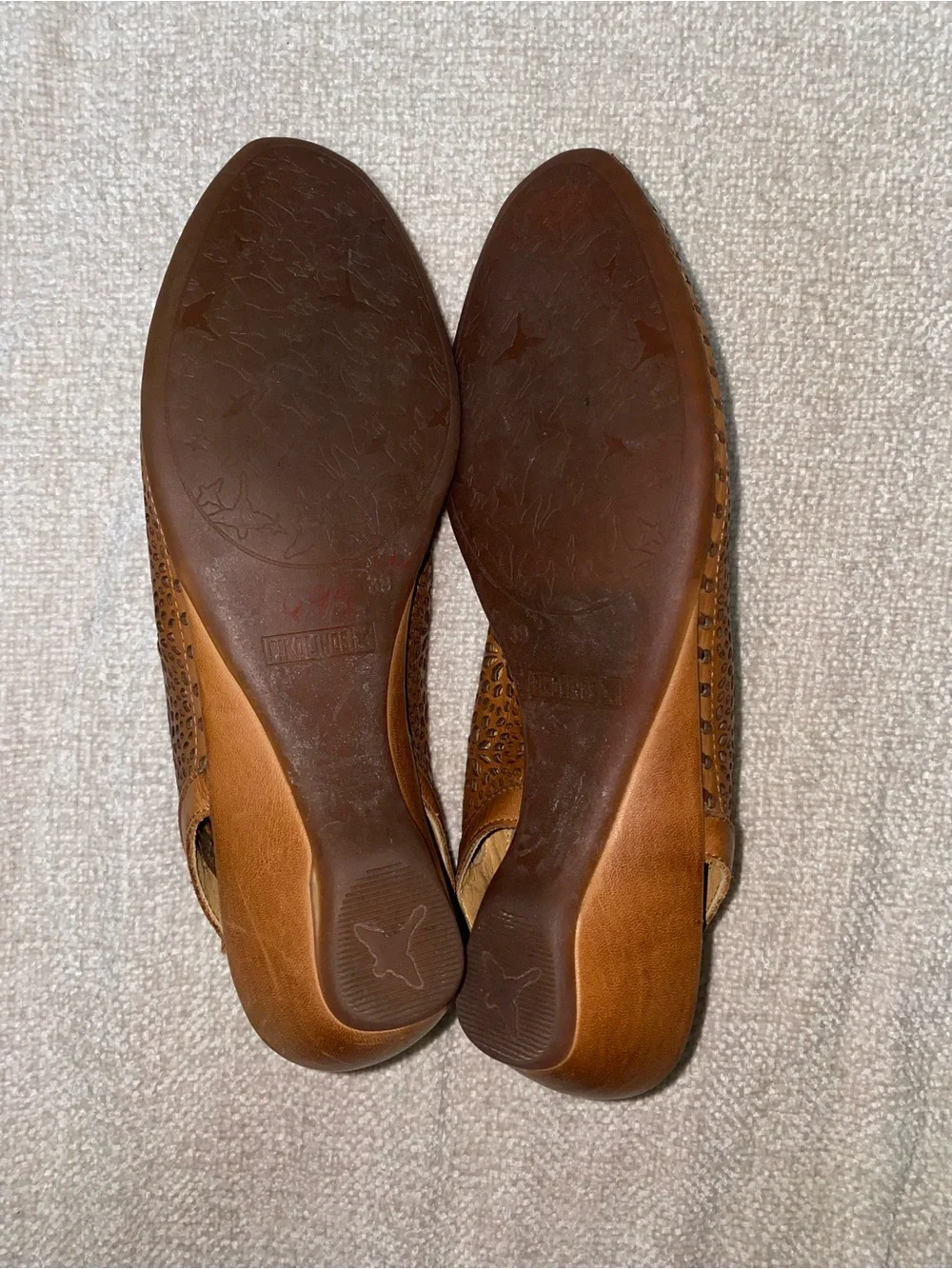 Pikolinos Romana Perforated Leather Wedge Sandal Brandy EU 39 (9)